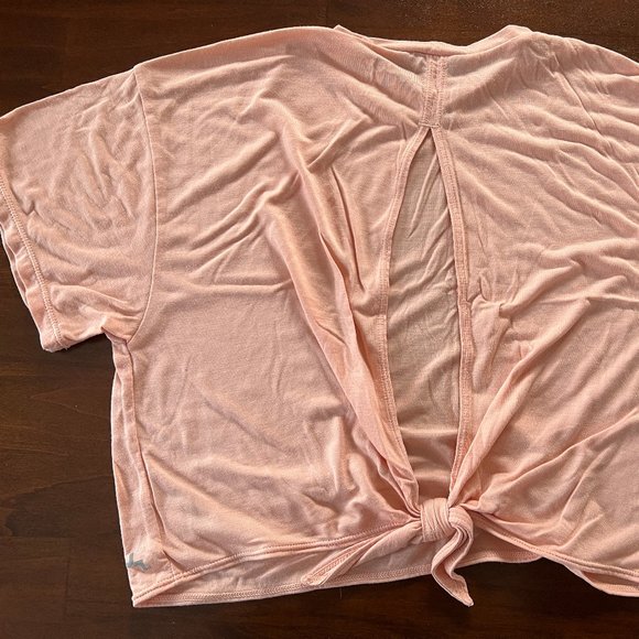 JoyLab Tops - Cropped Open Back T-Shirt